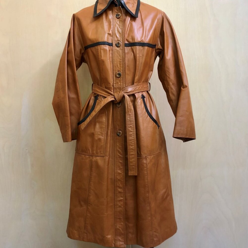 Retro1970's Caramel Colored Leather Trench Coat Brown Trim - Vintage Size 11/12